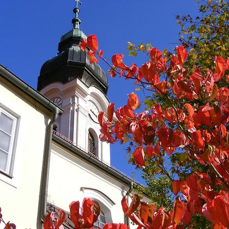 Haus Der Begegnung Heilig Geist Hotel Burghausen Eksteriør billede