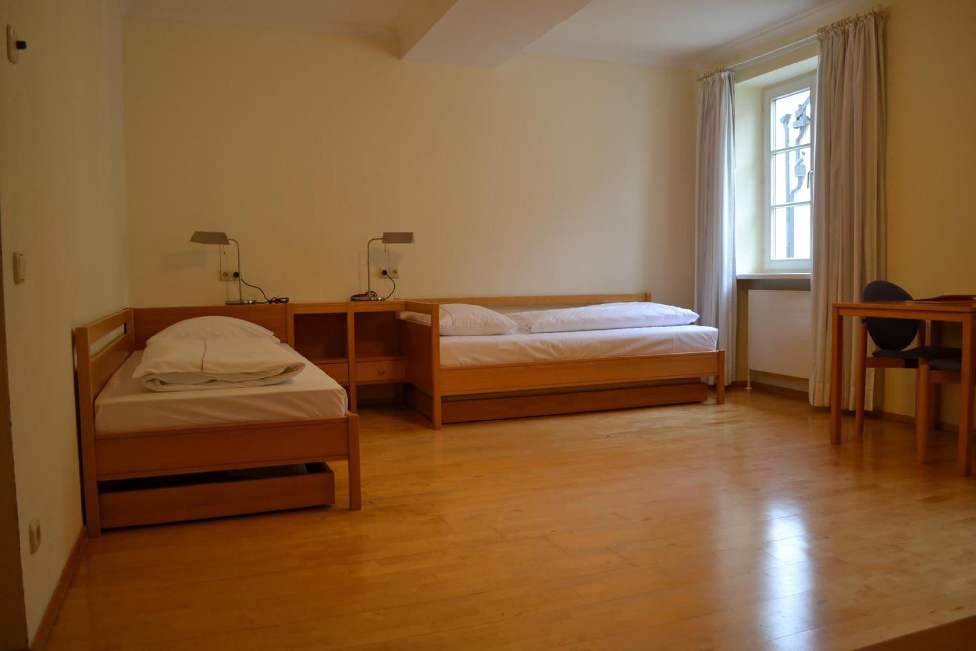 Haus Der Begegnung Heilig Geist Hotel Burghausen Eksteriør billede