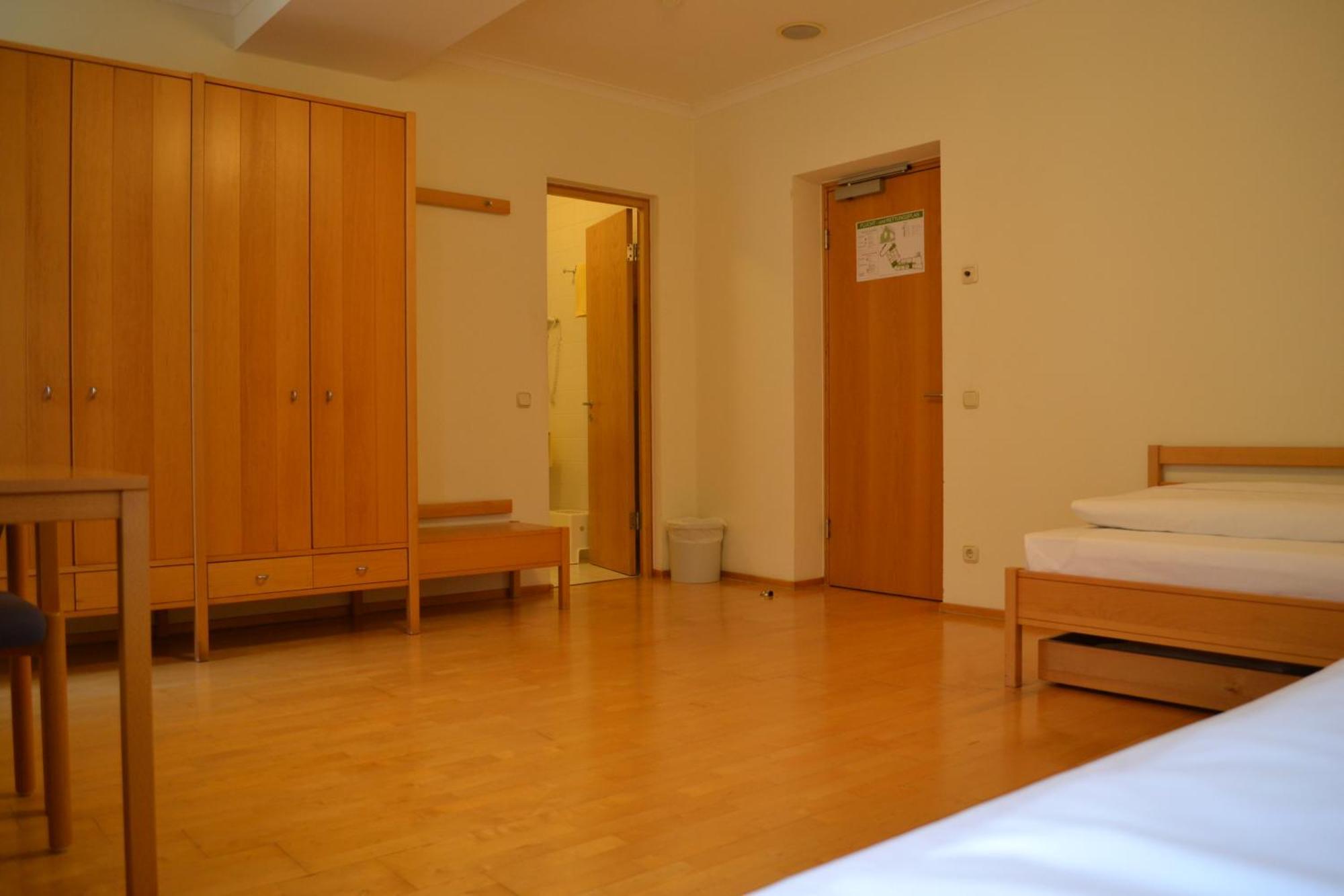 Haus Der Begegnung Heilig Geist Hotel Burghausen Eksteriør billede