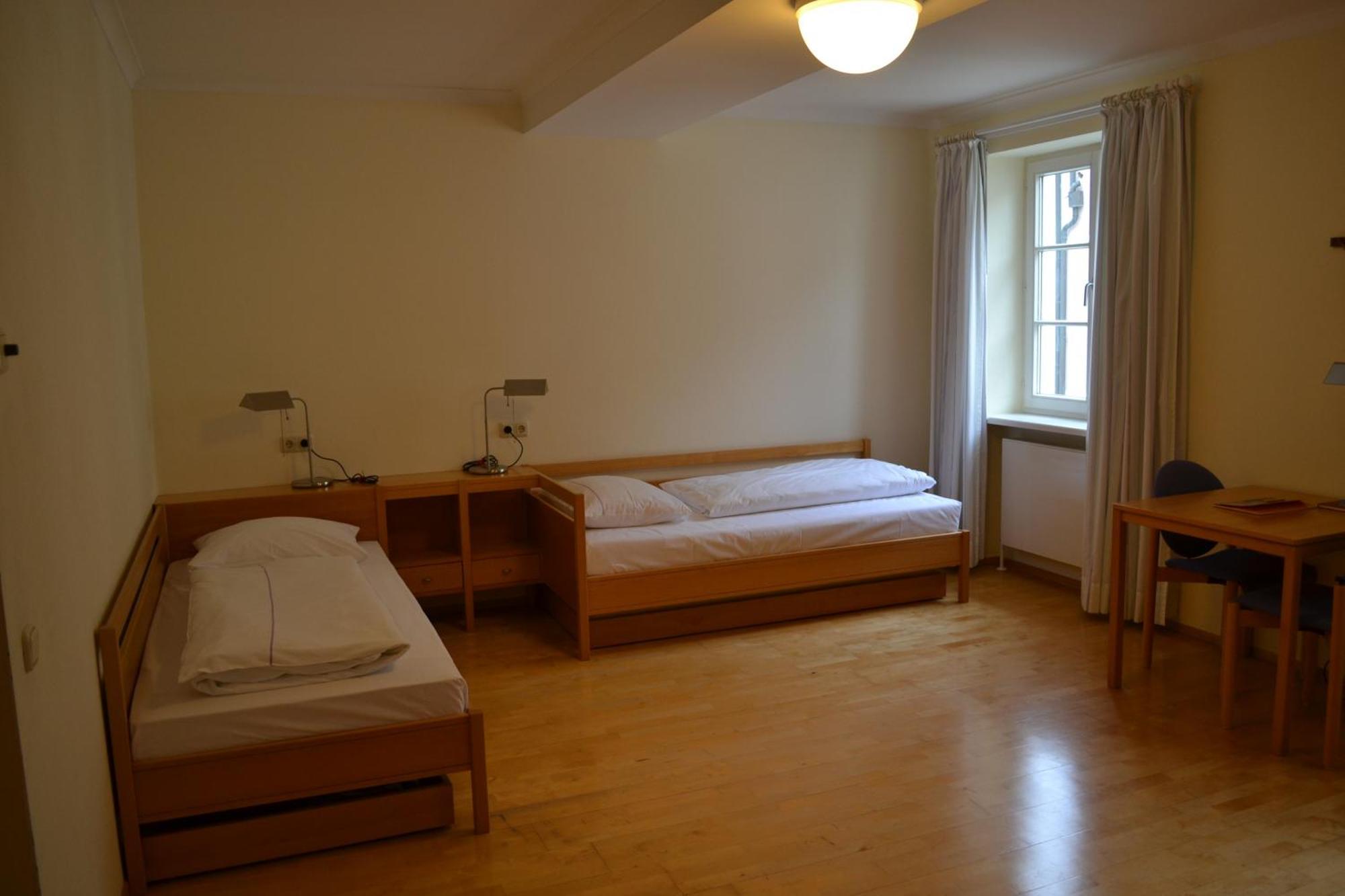 Haus Der Begegnung Heilig Geist Hotel Burghausen Eksteriør billede