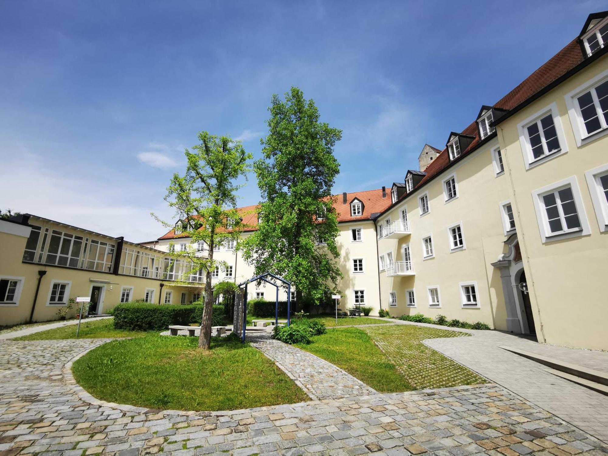 Haus Der Begegnung Heilig Geist Hotel Burghausen Eksteriør billede