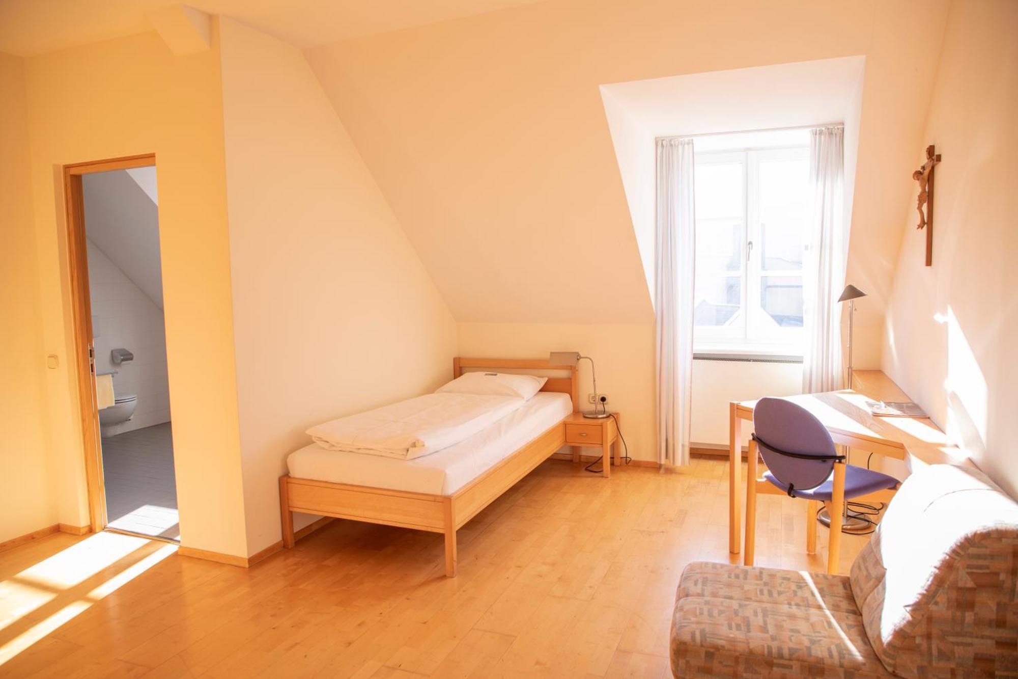 Haus Der Begegnung Heilig Geist Hotel Burghausen Eksteriør billede