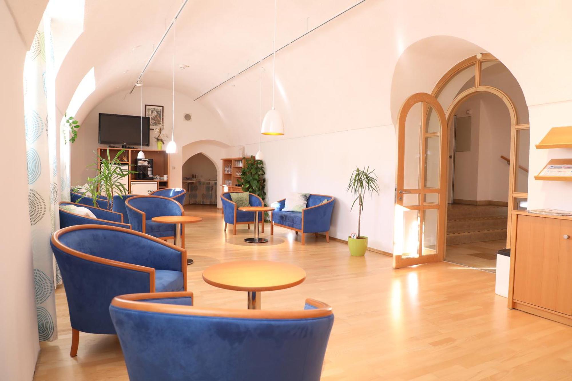 Haus Der Begegnung Heilig Geist Hotel Burghausen Eksteriør billede